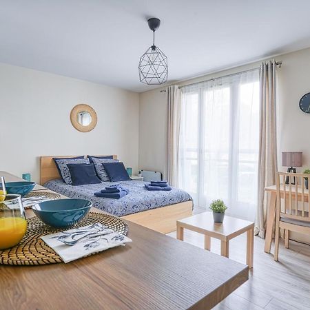 Logement Noah Courcouronnes Exterior foto