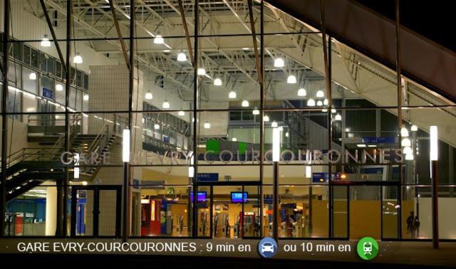 Logement Noah Courcouronnes Exterior foto